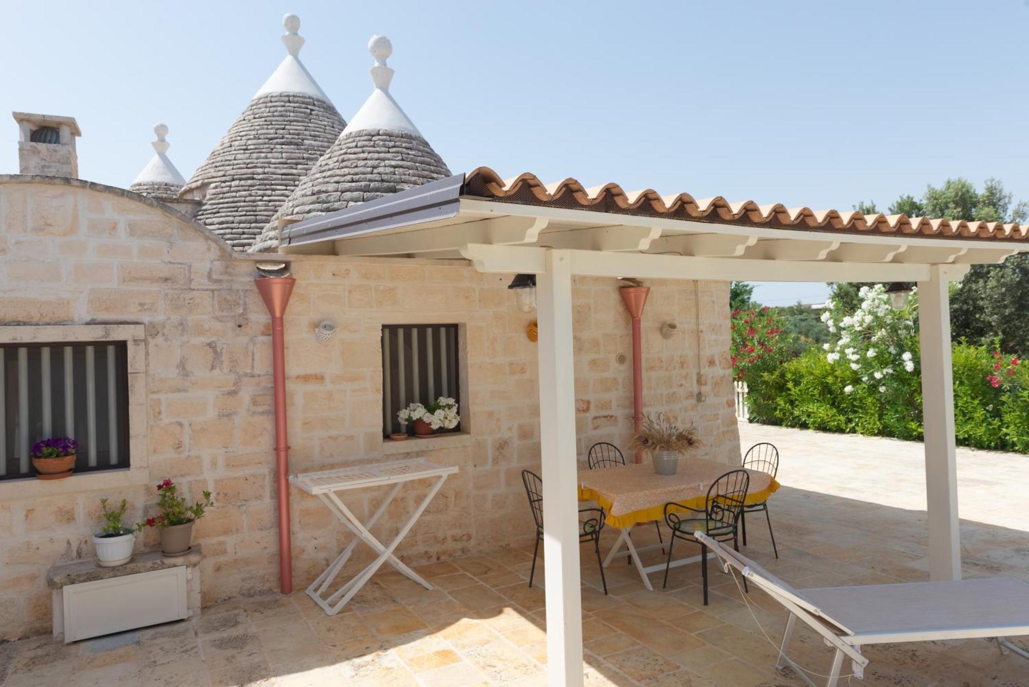 Trullo Filippo With Exclusive Pool Villa Cisternino Exterior photo