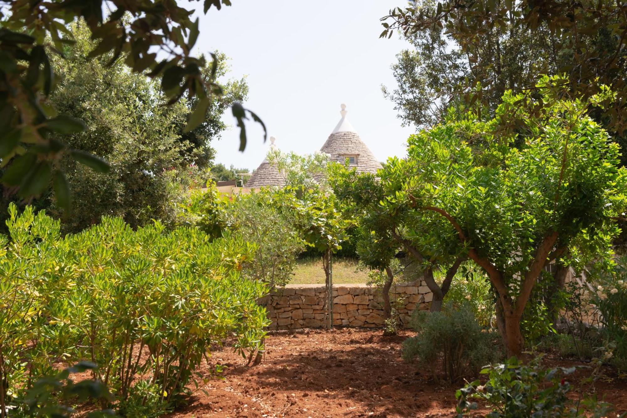 Trullo Filippo With Exclusive Pool Villa Cisternino Exterior photo
